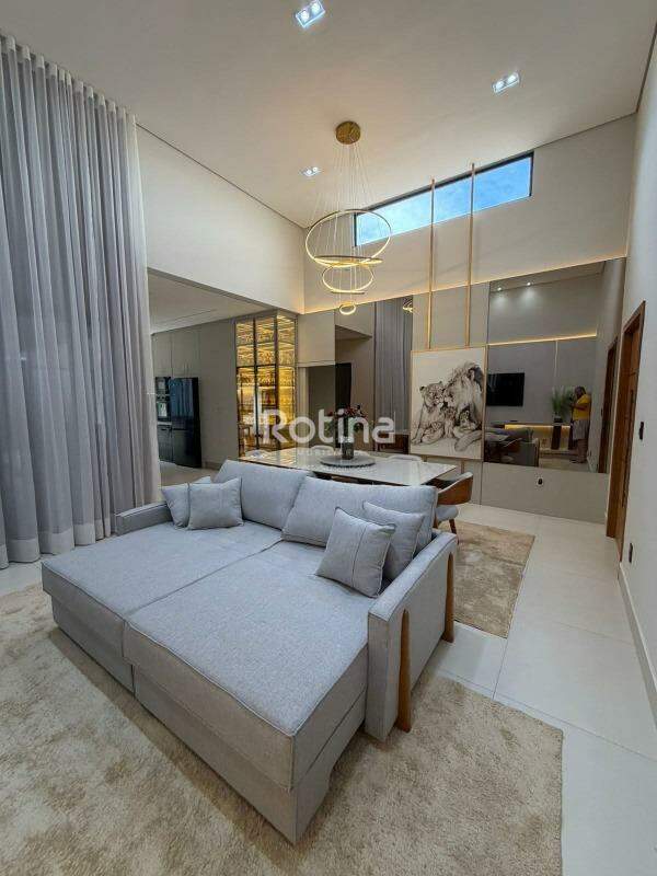Casa à venda, 3 quartos em Uberlândia no bairro Novo Mundo no valor de R$ 1.620.000,00 - Rotina Imobiliária: 