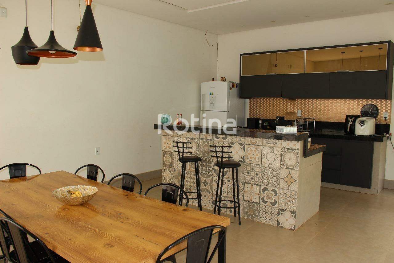 Casa à venda, 3 quartos em Uberlândia no bairro Bosque dos Buritis no valor de R$ 780.000,00 - Rotina Imobiliária: 