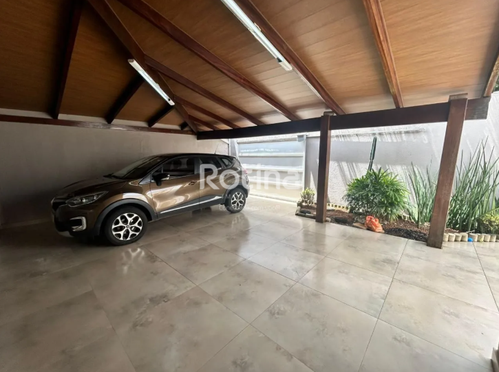 Casa à venda, 3 quartos em Uberlândia no bairro Bosque dos Buritis no valor de R$ 960.000,00 - Rotina Imobiliária: 