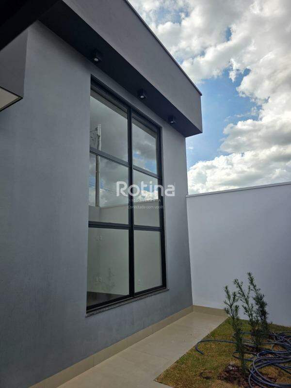 Casa à venda, 2 quartos em Uberlândia no bairro New Golden Ville no valor de R$ 680.000,00 - Rotina Imobiliária: 