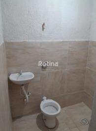 Apartamento para alugar, em Uberlândia no bairro Laranjeiras no valor de R$ 1.300,00 - Rotina Imobiliária: 