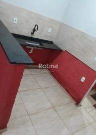 Apartamento para alugar, em Uberlândia no bairro Laranjeiras no valor de R$ 1.300,00 - Rotina Imobiliária: 