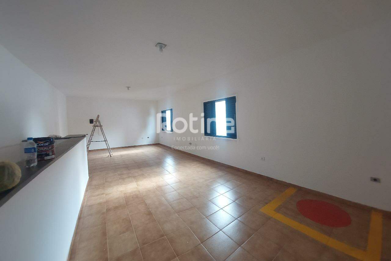 Galpão para alugar, em Uberlândia no bairro Tibery no valor de R$ 25.000,00 - Rotina Imobiliária: 