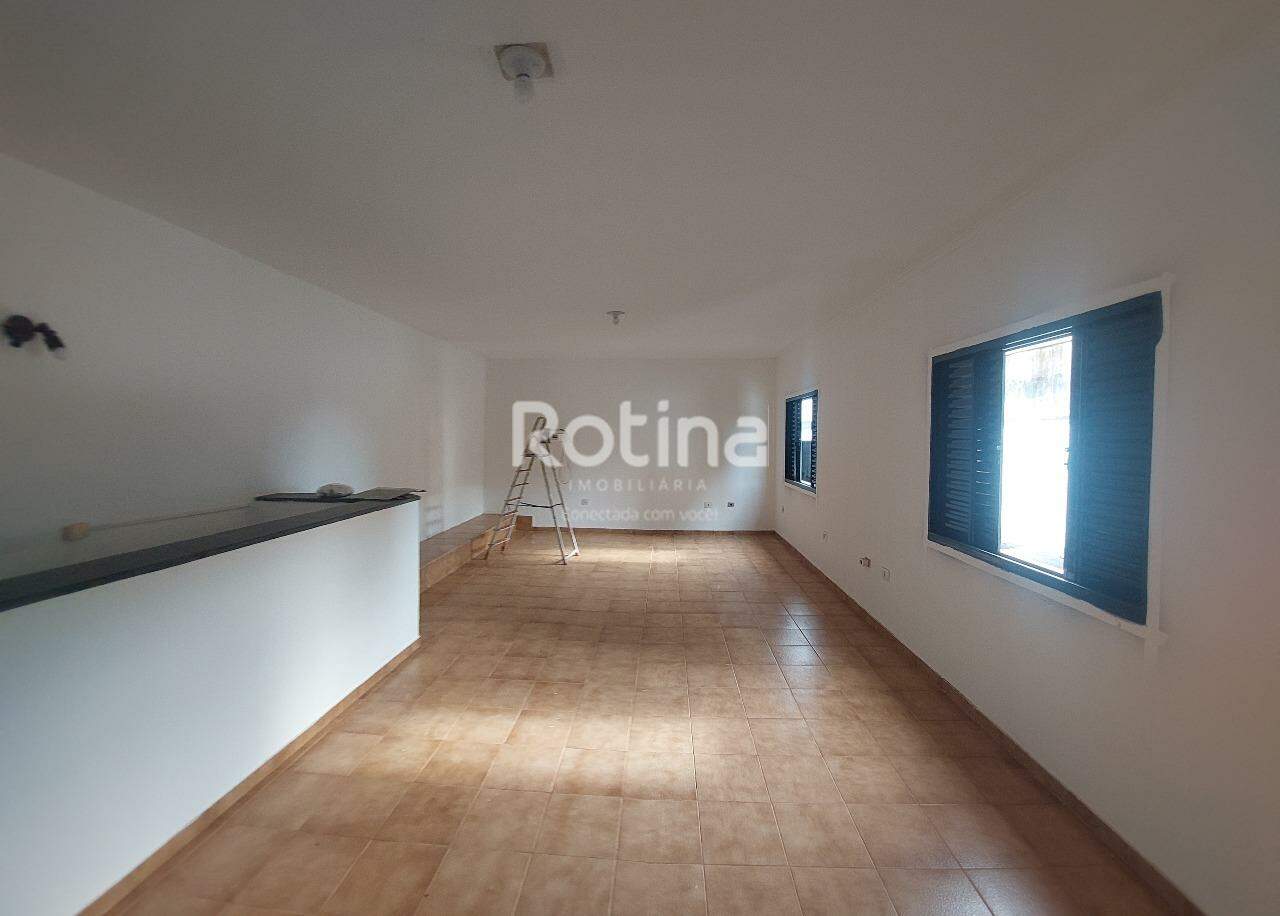 Galpão para alugar, em Uberlândia no bairro Tibery no valor de R$ 25.000,00 - Rotina Imobiliária: 
