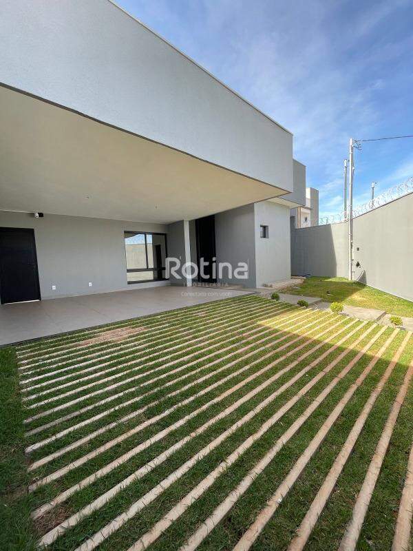 Casa à venda, 3 quartos em Uberlândia no bairro Novo Mundo no valor de R$ 1.200.000,00 - Rotina Imobiliária: 