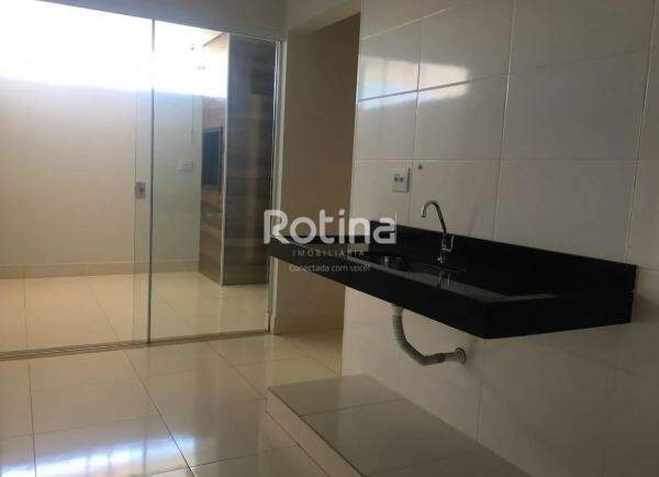 Apartamento para alugar, em Uberlândia no bairro Novo Mundo no valor de R$ 1.400,00 - Rotina Imobiliária: 