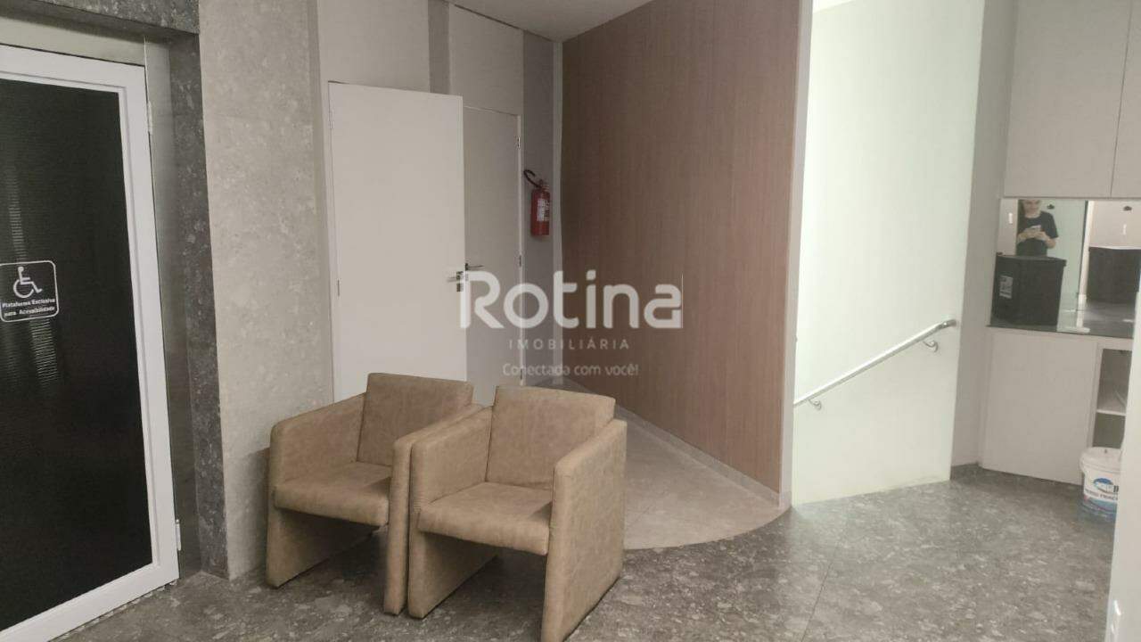 Sala para alugar, em Uberlândia no bairro Martins no valor de R$ 1.650,00 - Rotina Imobiliária: 