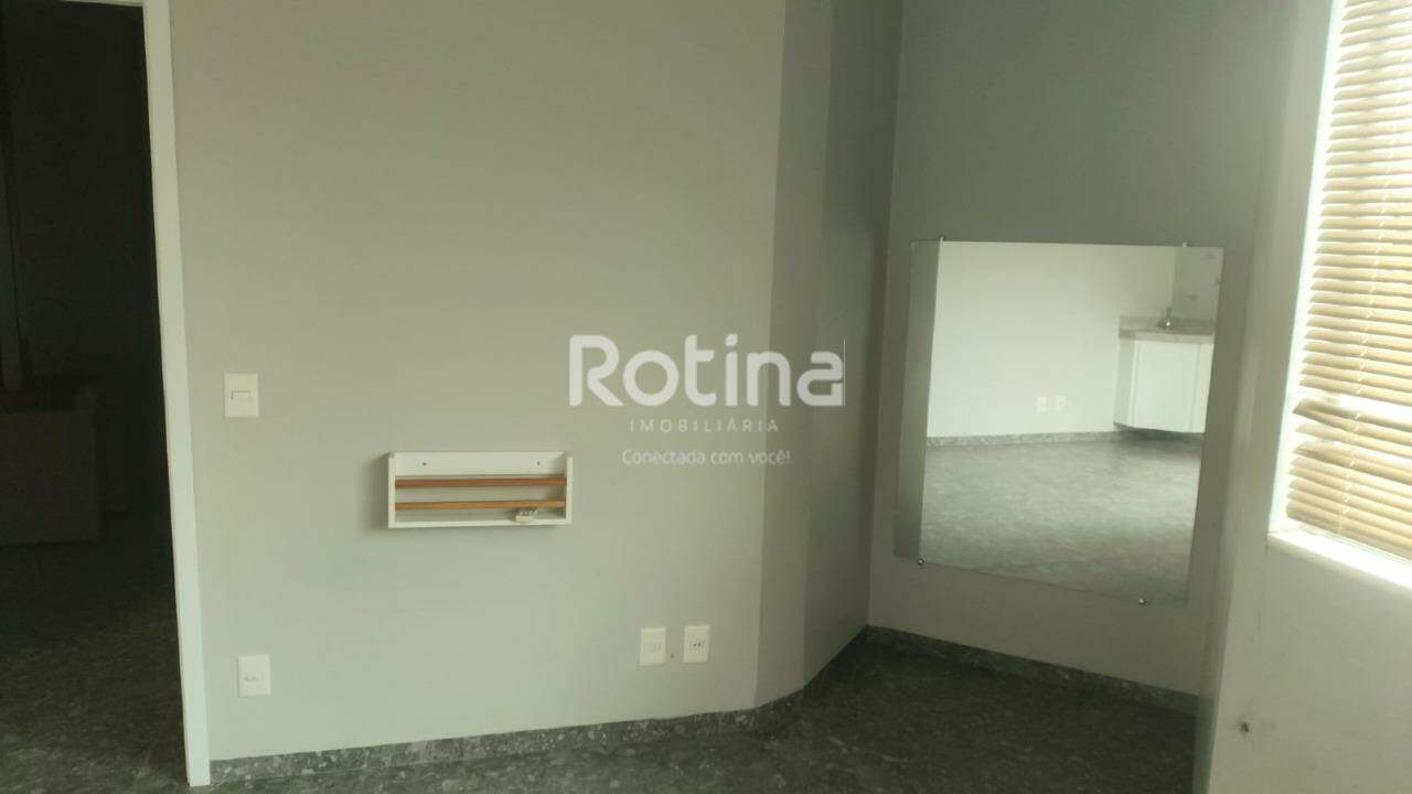 Sala para alugar, em Uberlândia no bairro Martins no valor de R$ 1.250,00 - Rotina Imobiliária: 