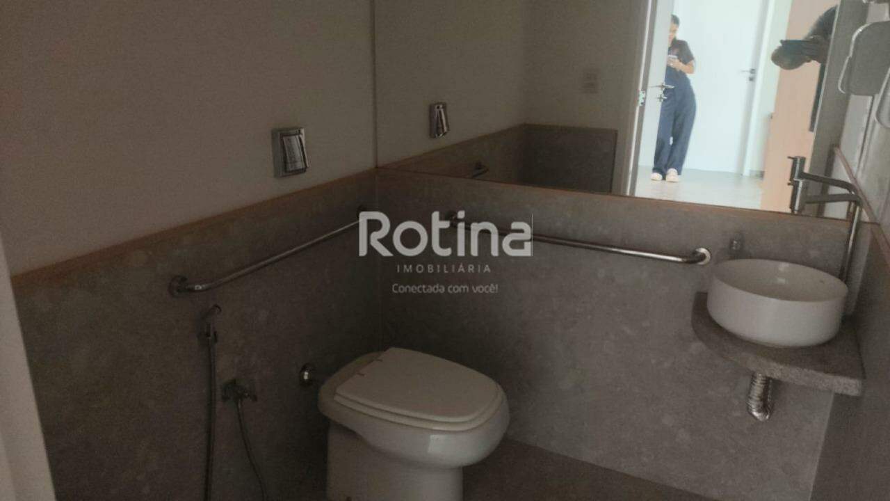 Sala para alugar, em Uberlândia no bairro Martins no valor de R$ 1.250,00 - Rotina Imobiliária: 