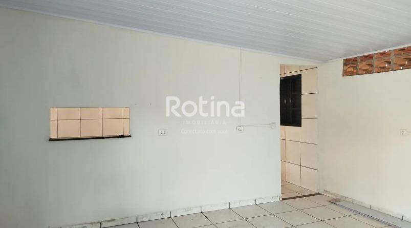 Comercial para alugar, em Uberlândia no bairro Tibery no valor de R$ 950,00 - Rotina Imobiliária: 
