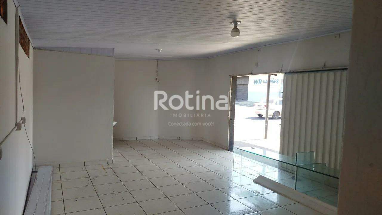 Comercial para alugar, em Uberlândia no bairro Tibery no valor de R$ 950,00 - Rotina Imobiliária: 