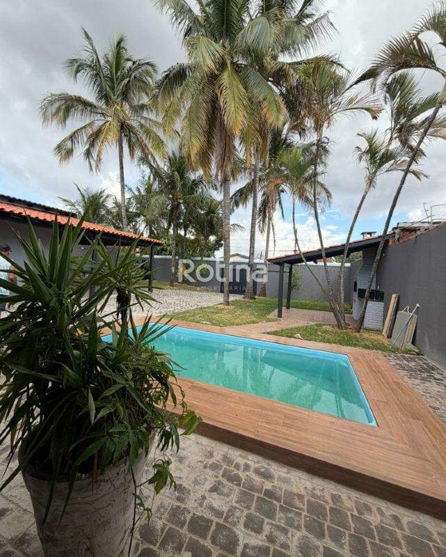 Casa à venda, 4 quartos em Uberlândia no bairro Maravilha no valor de R$ 920.000,00 - Rotina Imobiliária: 