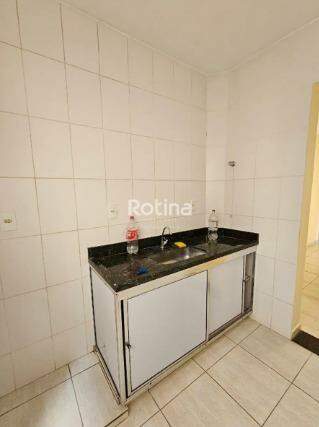 Apartamento para alugar, 2 quartos em Uberlândia no bairro Santa Mônica no valor de R$ 1.700,00 - Rotina Imobiliária: 