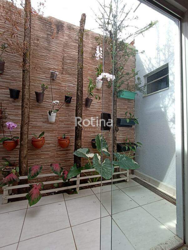 Casa à venda, 3 quartos em Uberlândia no bairro Pacaembu no valor de R$ 560.000,00 - Rotina Imobiliária: 