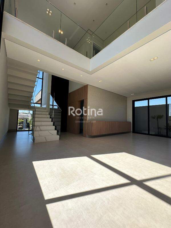 Casa Condomínio Fechado para alugar, 3 quartos em Uberlândia no bairro Granja Marileusa no valor de R$ 12.000,00 - Rotina Imobiliária: 