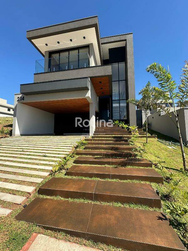 Casa Condomínio Fechado para alugar, 3 quartos em Uberlândia no bairro Granja Marileusa no valor de R$ 12.000,00 - Rotina Imobiliária: 