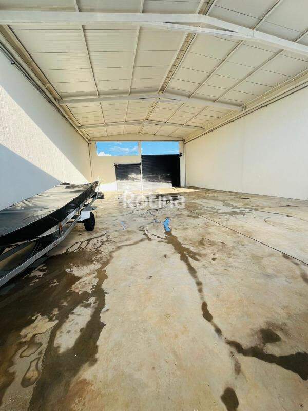 Galpão à venda, em Uberlândia no bairro Novo Mundo no valor de R$ 1.250.000,00 - Rotina Imobiliária: 