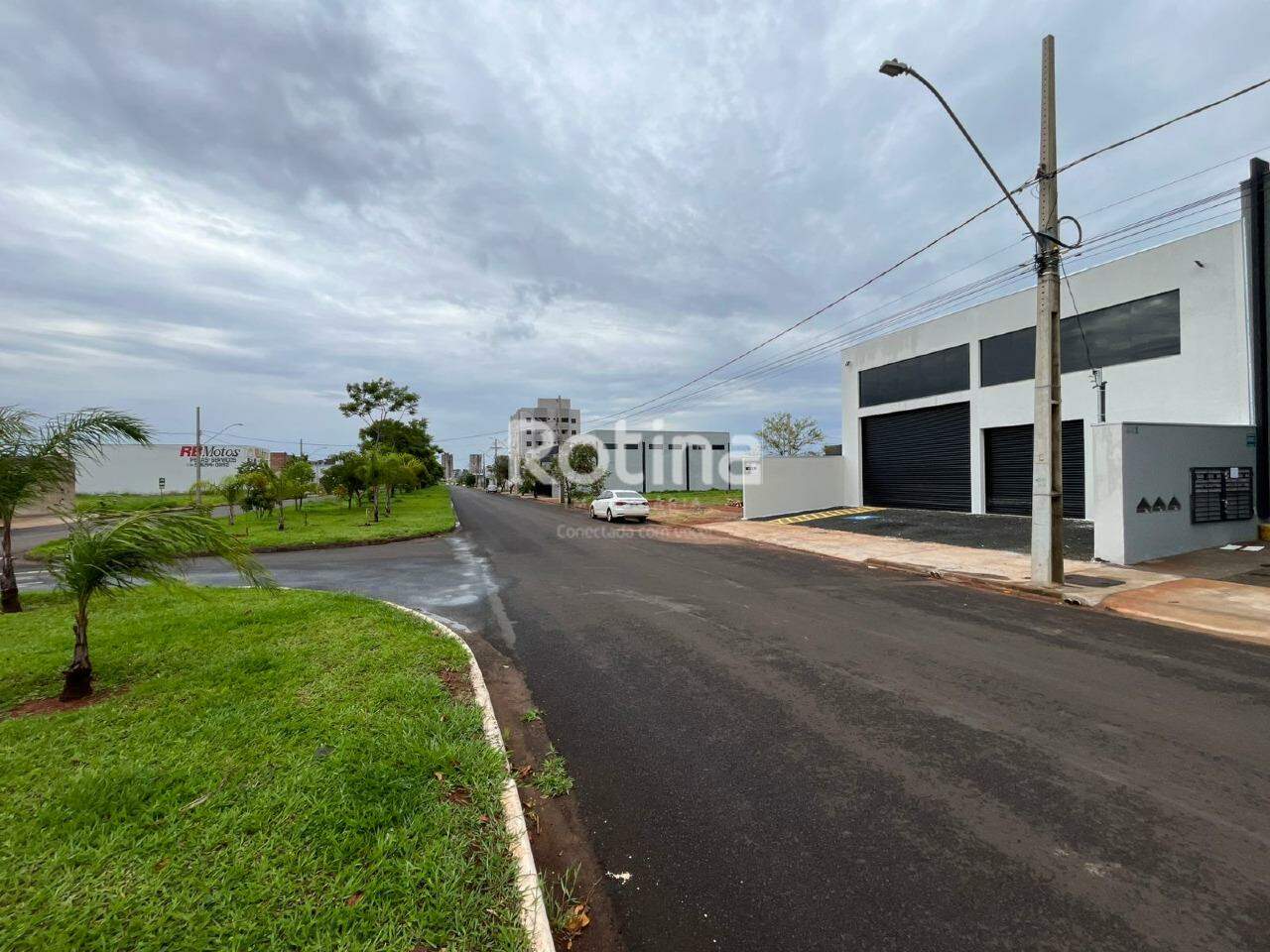 Galpão à venda, em Uberlândia no bairro Novo Mundo no valor de R$ 1.250.000,00 - Rotina Imobiliária: 