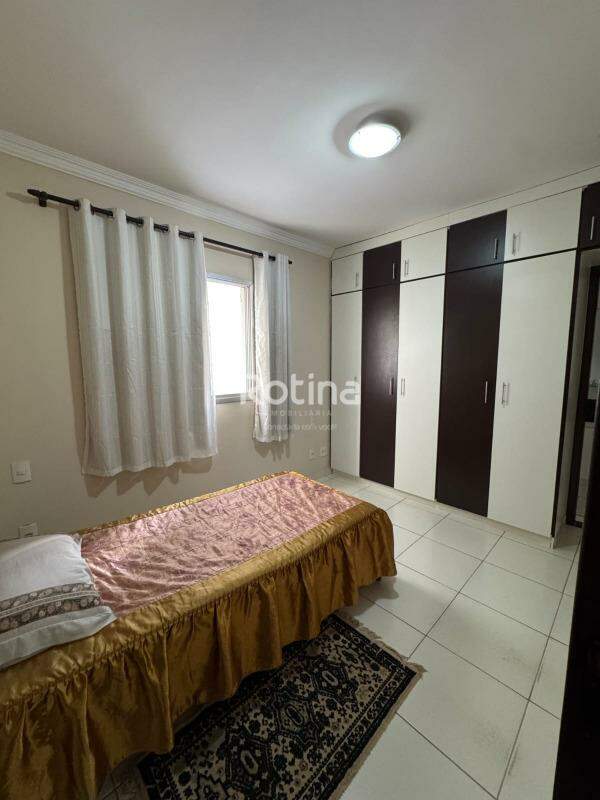 Apartamento à venda, 3 quartos em Uberlândia no bairro Umuarama no valor de R$ 530.000,00 - Rotina Imobiliária: 