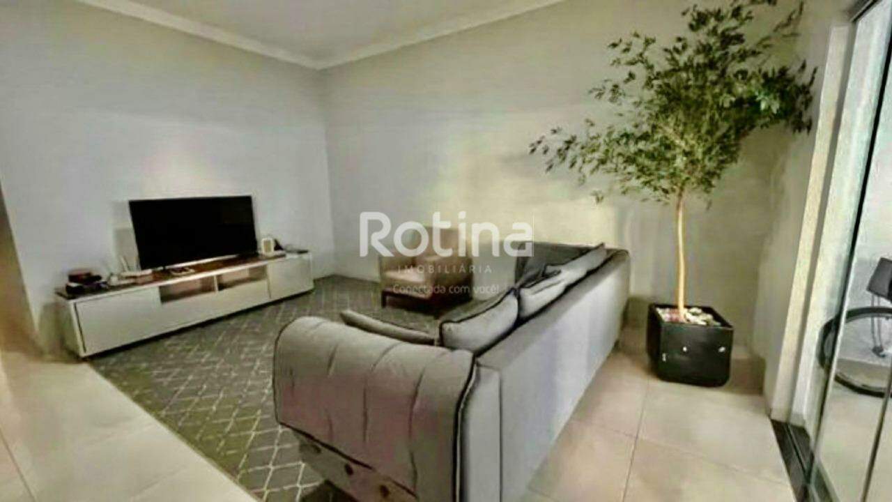 Casa à venda, 3 quartos em Uberlândia no bairro Bosque dos Buritis no valor de R$ 870.000,00 - Rotina Imobiliária: 