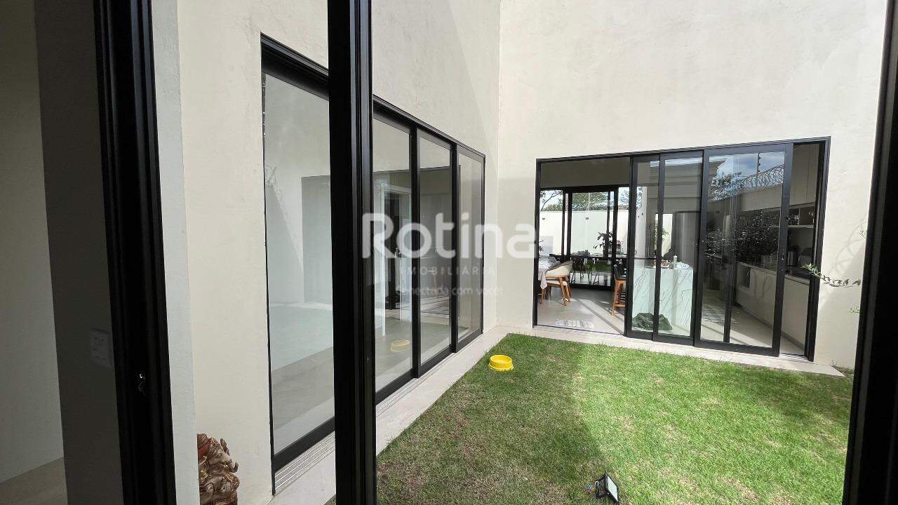 Casa à venda, 3 quartos em Uberlândia no bairro Jardim Karaíba no valor de R$ 1.790.000,00 - Rotina Imobiliária: 