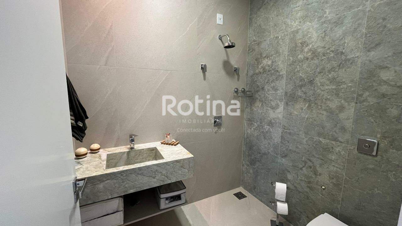 Casa à venda, 3 quartos em Uberlândia no bairro Jardim Karaíba no valor de R$ 1.790.000,00 - Rotina Imobiliária: 