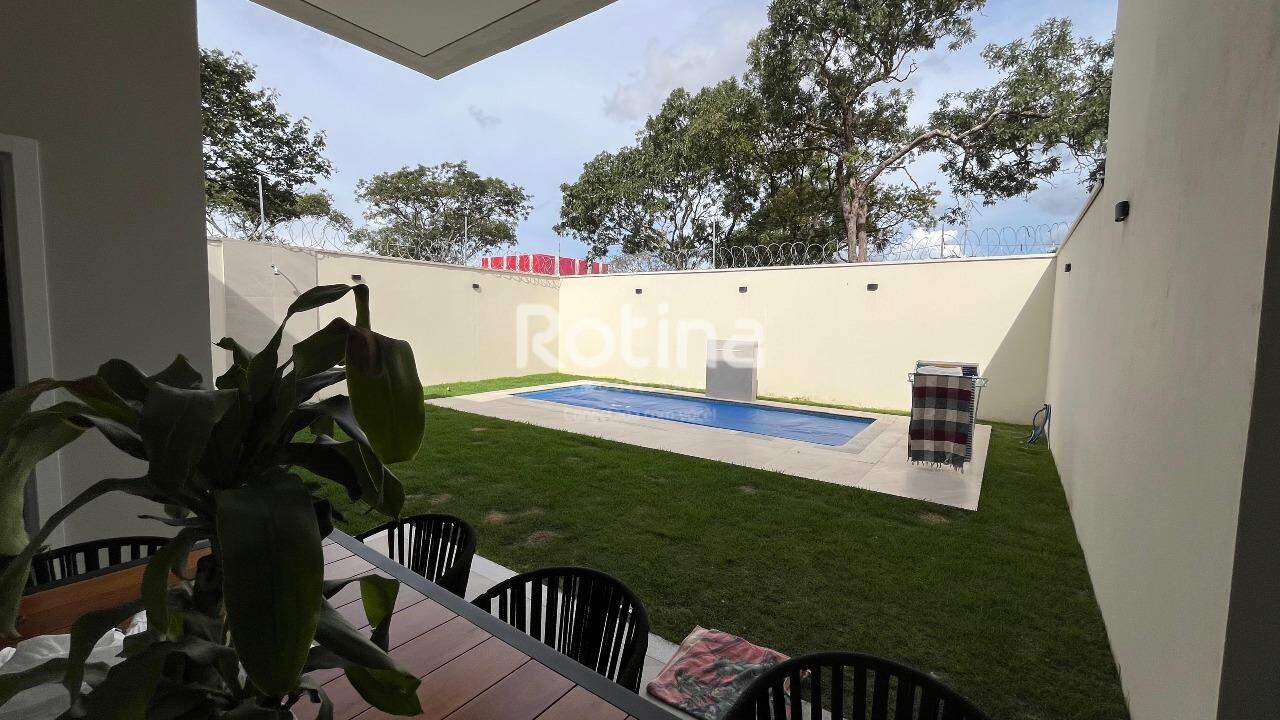 Casa à venda, 3 quartos em Uberlândia no bairro Jardim Karaíba no valor de R$ 1.790.000,00 - Rotina Imobiliária: 