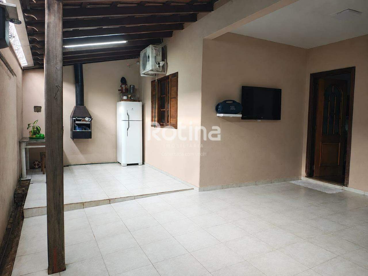 Casa à venda, 3 quartos em Uberlândia no bairro Brasil no valor de R$ 660.000,00 - Rotina Imobiliária: 