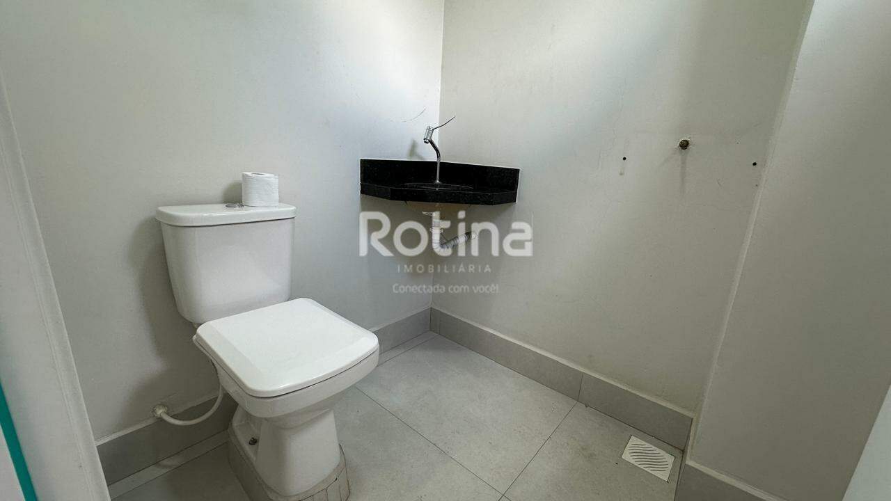 Comercial à venda, em Uberlândia no bairro Jardim Karaíba no valor de R$ 1.700.000,00 - Rotina Imobiliária: 