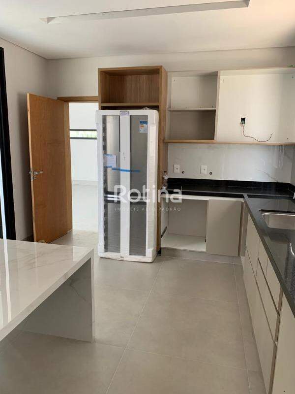 Casa Condomínio Fechado para alugar, 3 quartos em Uberlândia no bairro Cond. Varanda Sul no valor de R$ 12.500,00 - Rotina Imobiliária: 
