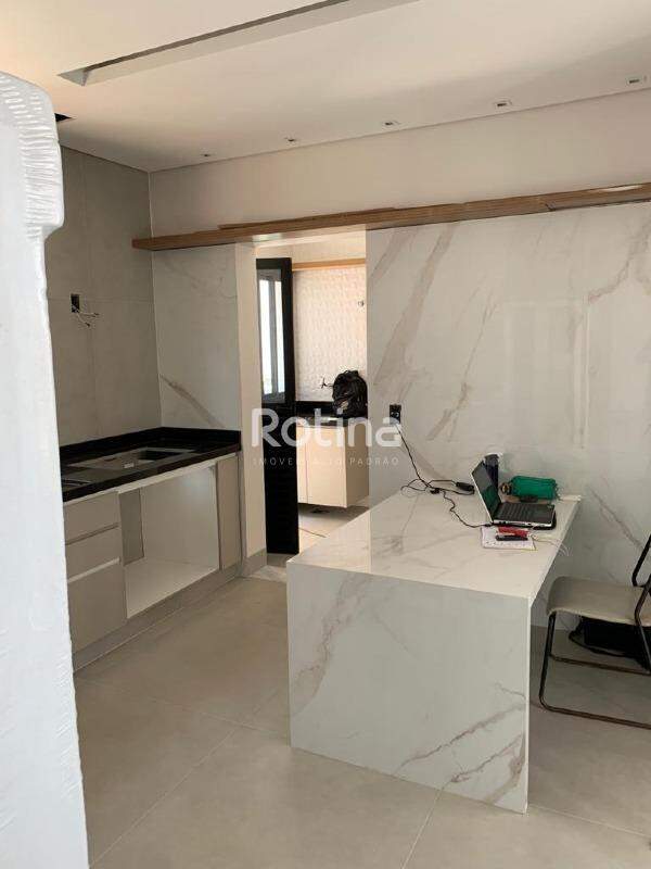 Casa Condomínio Fechado para alugar, 3 quartos em Uberlândia no bairro Cond. Varanda Sul no valor de R$ 12.500,00 - Rotina Imobiliária: 