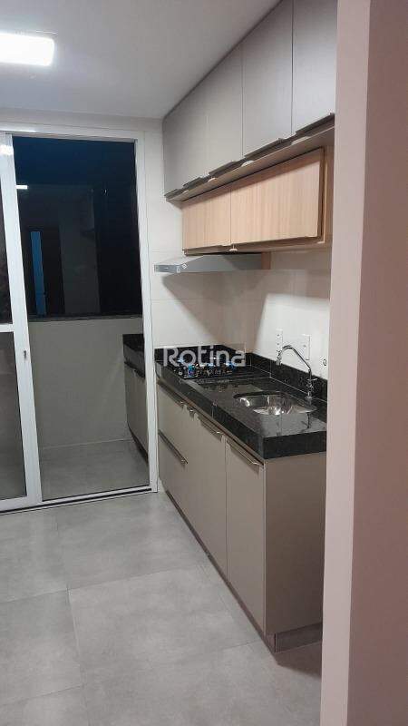 Apartamento para alugar, 2 quartos em Uberlândia no bairro Saraiva no valor de R$ 2.300,00 - Rotina Imobiliária: 
