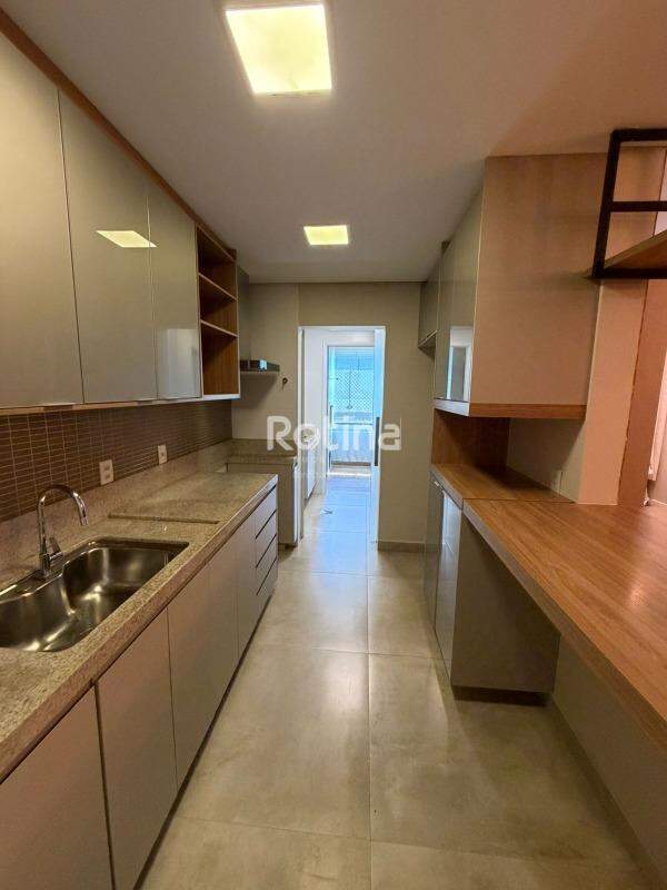 Apartamento à venda, 3 quartos em Uberlândia no bairro Santa Mônica no valor de R$ 890.000,00 - Rotina Imobiliária: 