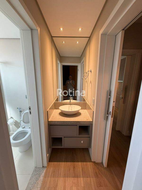 Apartamento à venda, 3 quartos em Uberlândia no bairro Santa Mônica no valor de R$ 890.000,00 - Rotina Imobiliária: 