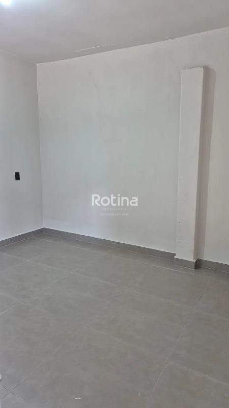 Galpão para alugar, em Uberlândia no bairro Nossa Senhora das Graças no valor de R$ 6.700,00 - Rotina Imobiliária: 