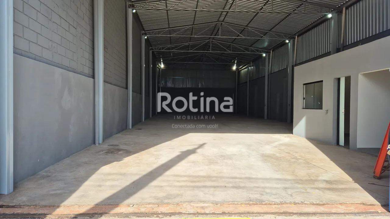 Galpão para alugar, em Uberlândia no bairro Nossa Senhora das Graças no valor de R$ 6.700,00 - Rotina Imobiliária: 