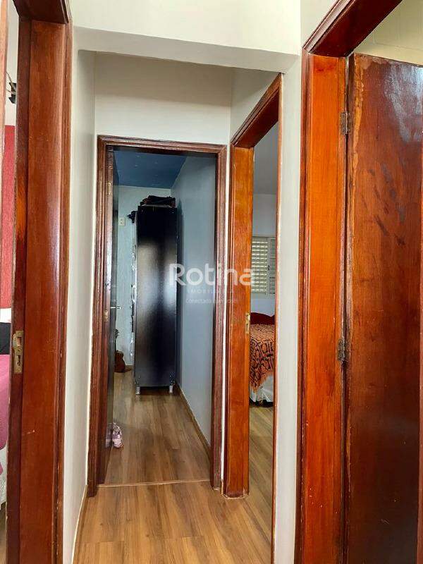 Casa à venda, 3 quartos em Uberlândia no bairro Residencial Gramado no valor de R$ 420.000,00 - Rotina Imobiliária: 
