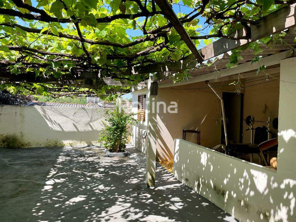 Casa à venda, 3 quartos em Uberlândia no bairro Residencial Gramado no valor de R$ 420.000,00 - Rotina Imobiliária: 