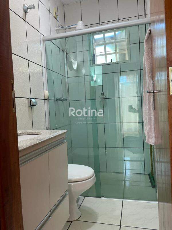 Casa à venda, 3 quartos em Uberlândia no bairro Residencial Gramado no valor de R$ 420.000,00 - Rotina Imobiliária: 