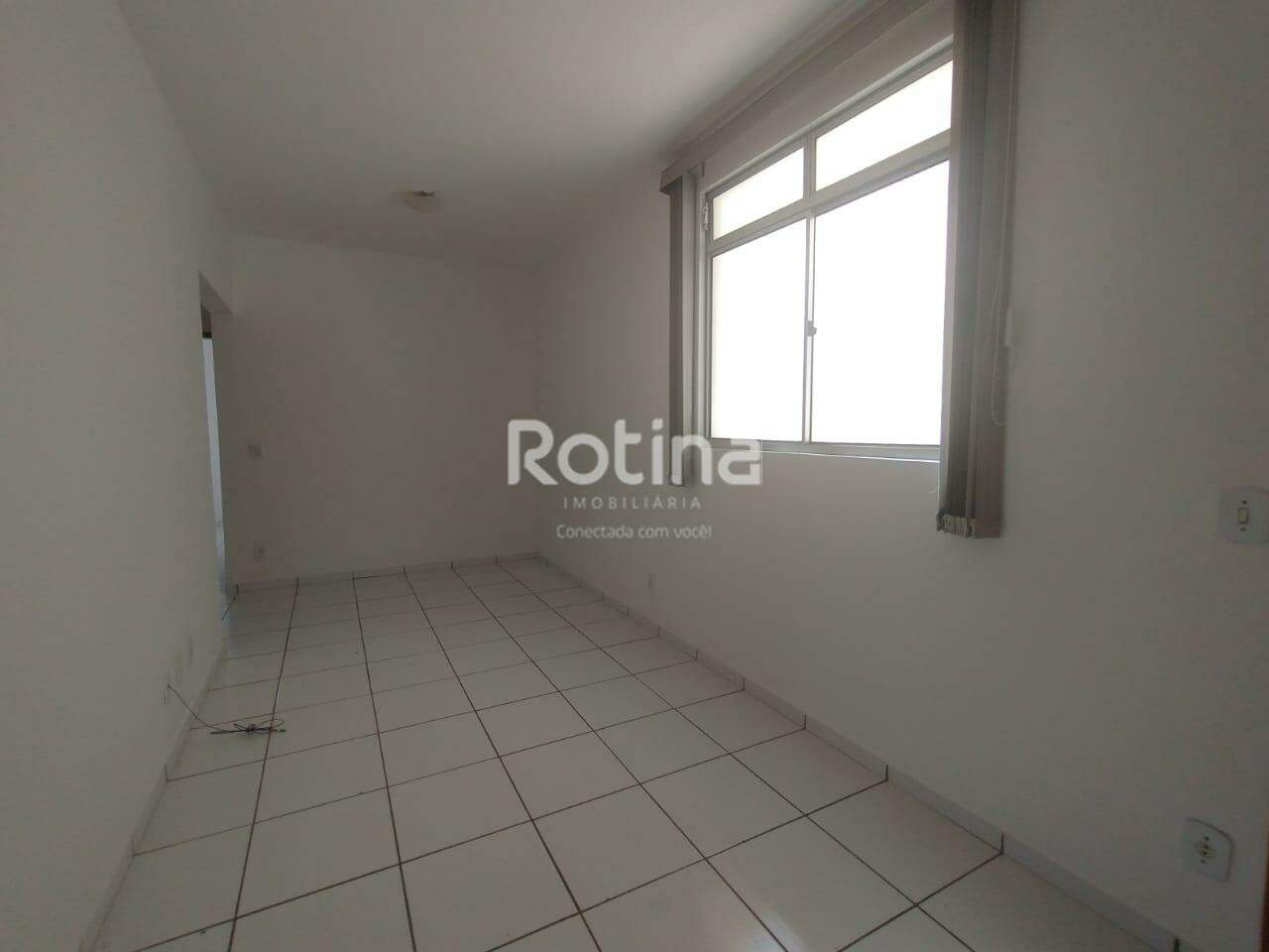 Apartamento para alugar, 3 quartos em Uberlândia no bairro Cazeca no valor de R$ 1.700,00 - Rotina Imobiliária: 