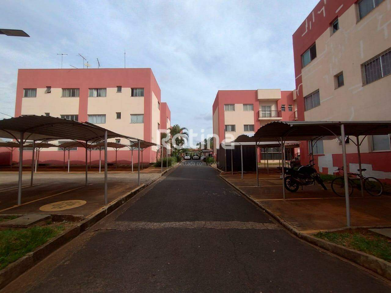 Apartamento para alugar, 2 quartos em Uberlândia no bairro Granada no valor de R$ 1.300,00 - Rotina Imobiliária: 