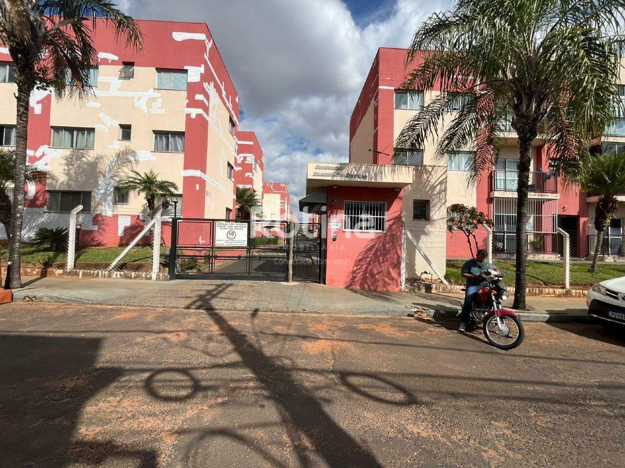 Apartamento para alugar, 2 quartos em Uberlândia no bairro Granada no valor de R$ 1.300,00 - Rotina Imobiliária: 