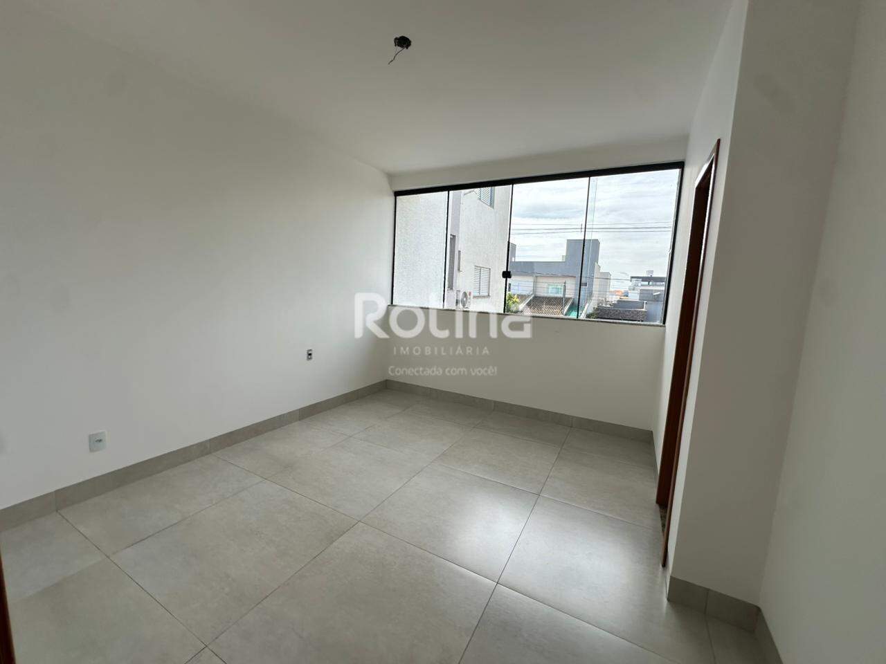 Casa à venda, 3 quartos em Uberlândia no bairro Novo Mundo no valor de R$ 540.000,00 - Rotina Imobiliária: 