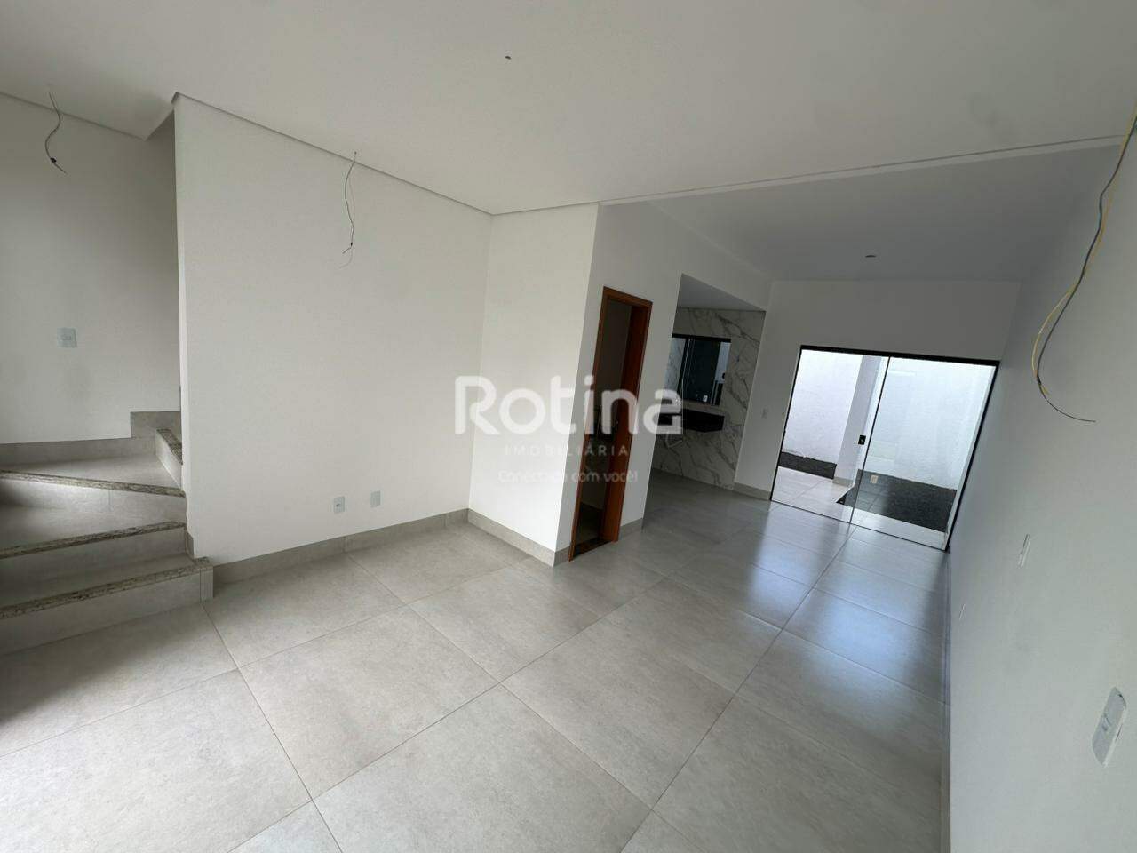 Casa à venda, 3 quartos em Uberlândia no bairro Novo Mundo no valor de R$ 540.000,00 - Rotina Imobiliária: 