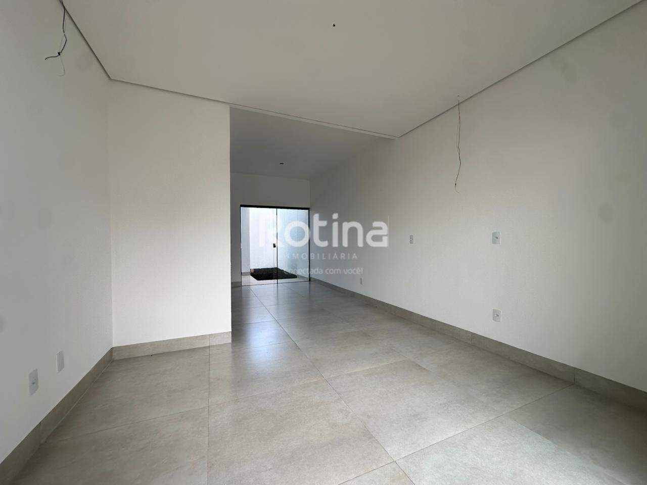 Casa à venda, 3 quartos em Uberlândia no bairro Novo Mundo no valor de R$ 540.000,00 - Rotina Imobiliária: 