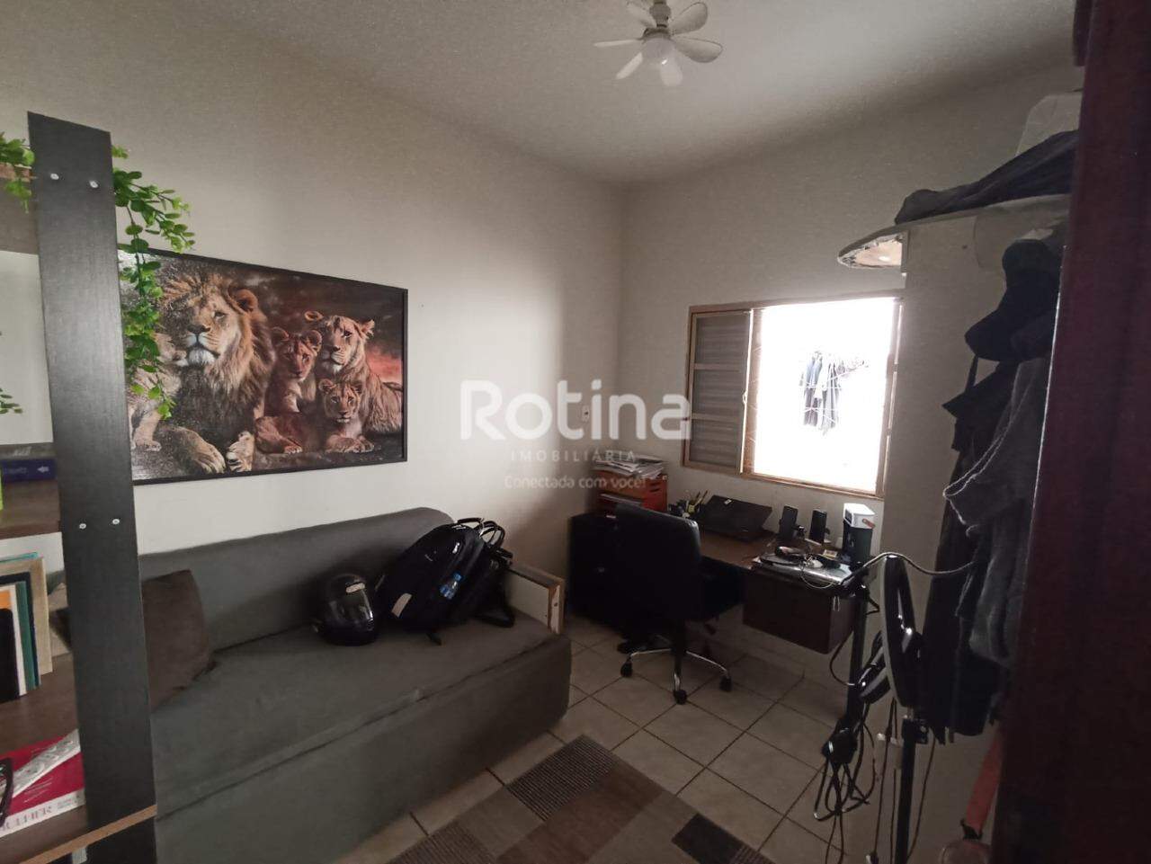 Casa à venda, 3 quartos em Uberlândia no bairro Cidade Jardim no valor de R$ 420.000,00 - Rotina Imobiliária: 
