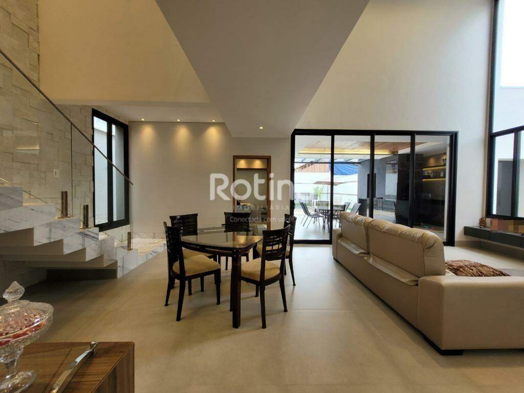 Casa Condomínio Fechado à venda, 4 quartos em Uberlândia no bairro Cond. Varanda Sul no valor de R$ 2.450.000,00 - Rotina Imobiliária: 
