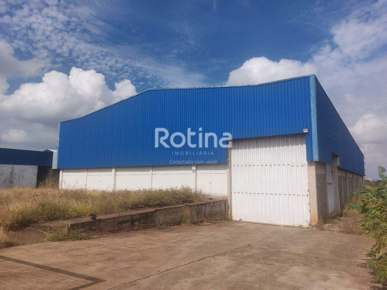 Galpão para alugar, em Uberlândia no bairro Distrito Industrial no valor de R$ 35.000,00 - Rotina Imobiliária: 