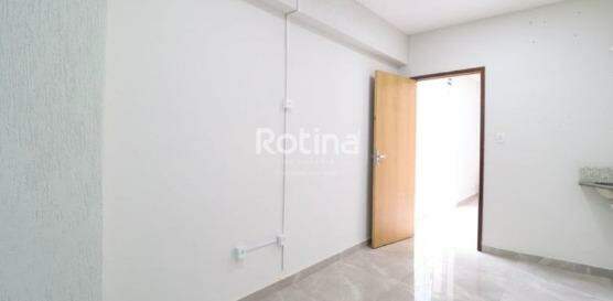 Sala para alugar, em Uberlândia no bairro Jardim Karaíba no valor de R$ 1.600,00 - Rotina Imobiliária: 