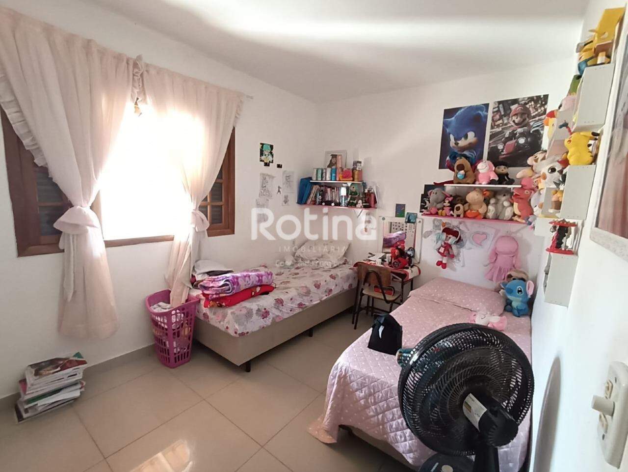 Casa à venda, 3 quartos em Uberlândia no bairro Jardim Patrícia no valor de R$ 450.000,00 - Rotina Imobiliária: 